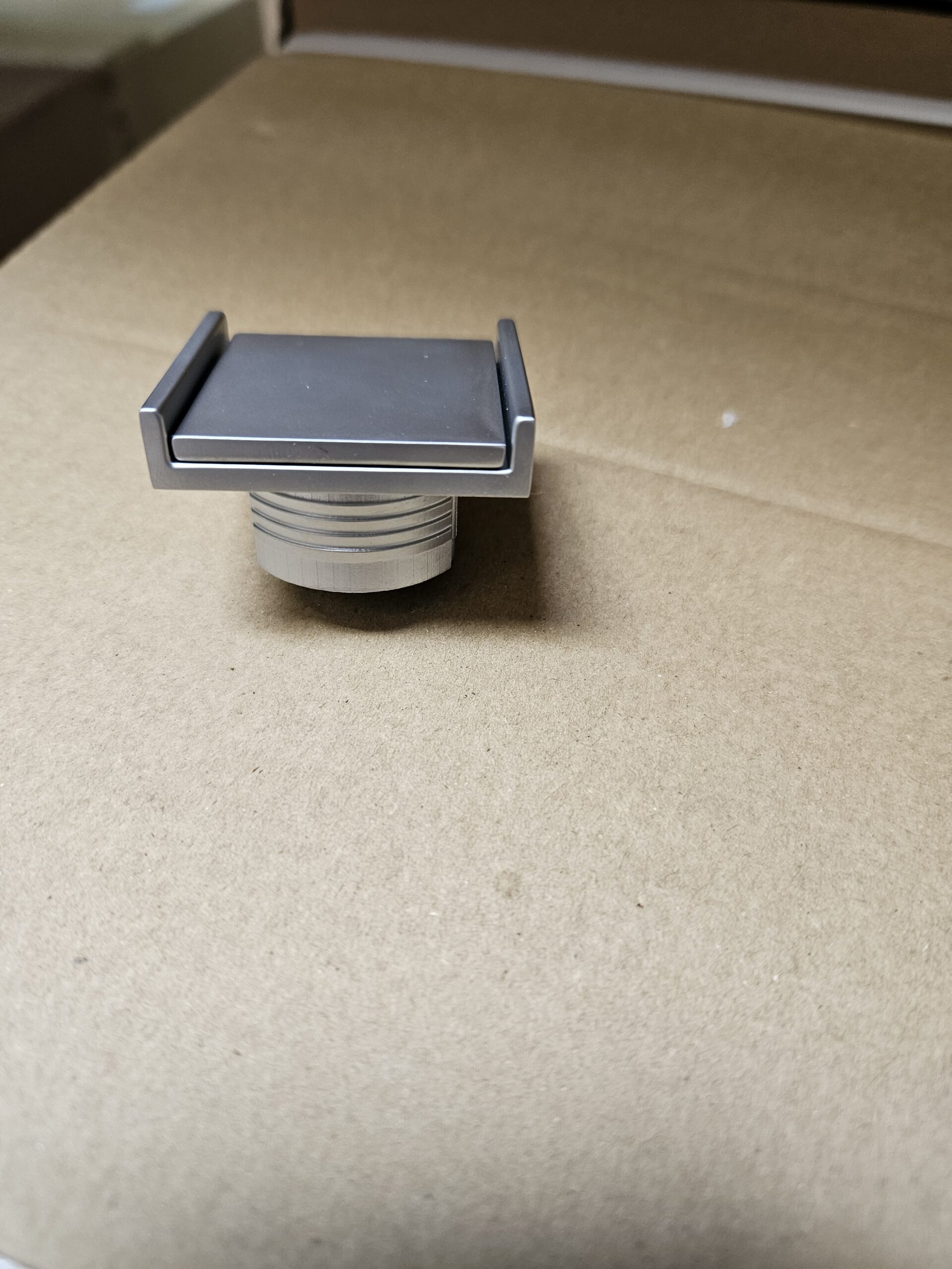 Schubladenknopf Konfurn silber eckig – Bild 3