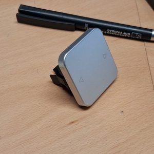 Trittstufenschalter einfach silber